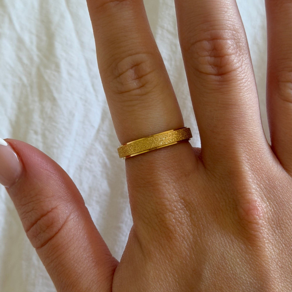 Glimmer & Shimmer Ring