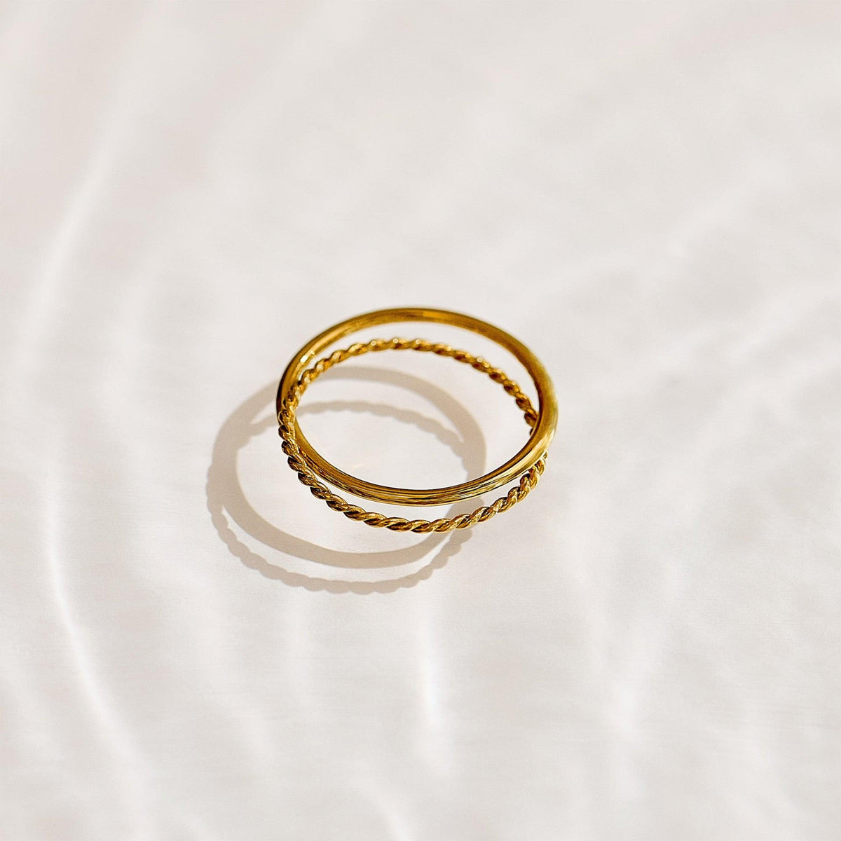 Linked Ring