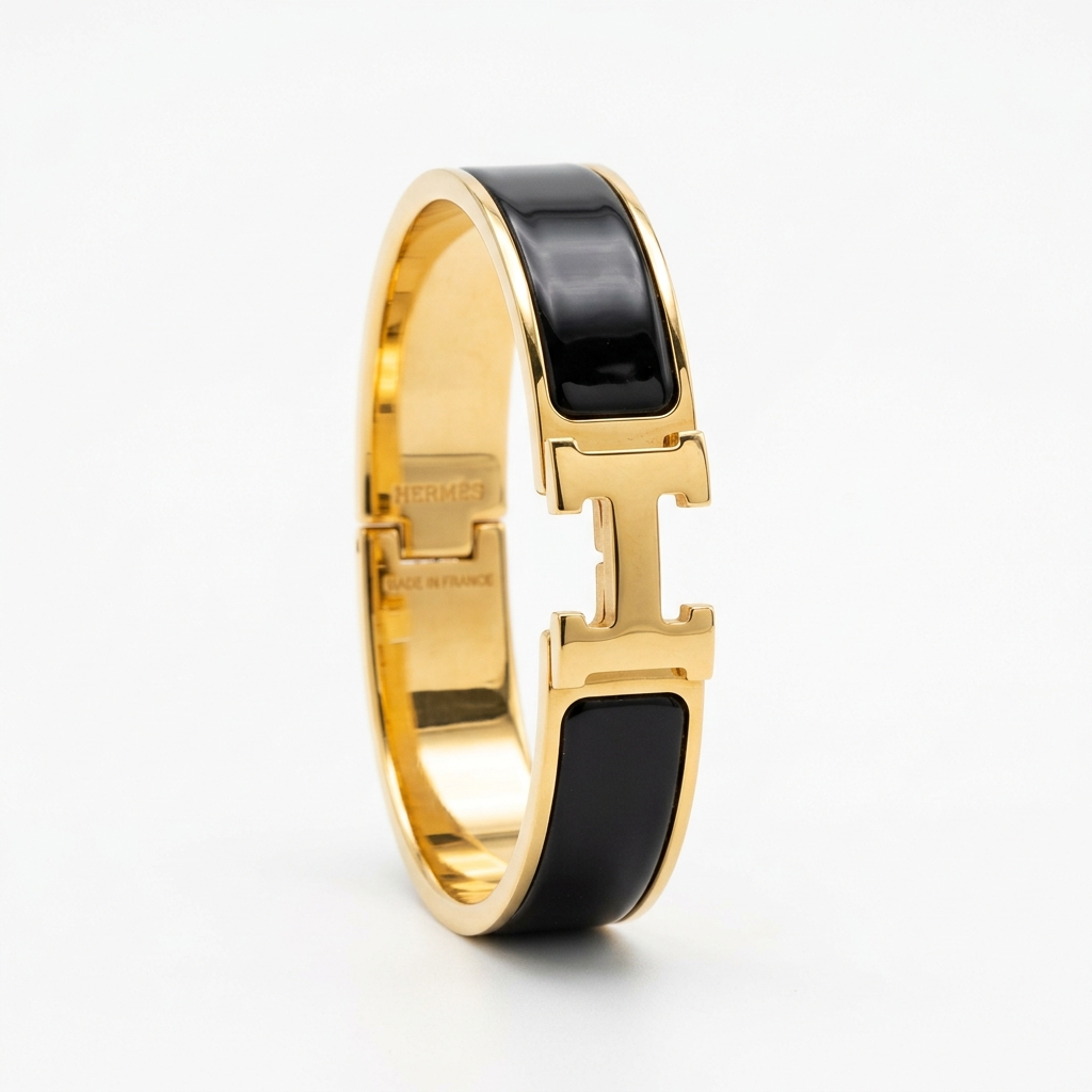 Remeza Enamel Clasp Bangle