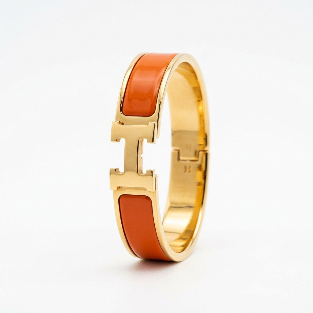 Remeza Enamel Clasp Bangle